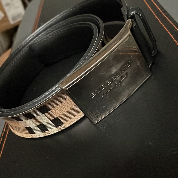 Burberry belt with original design - Picture 2 of 2